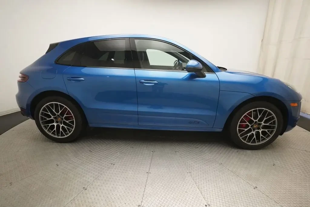 2017 Porsche Macan GTS - Image 4 of 8