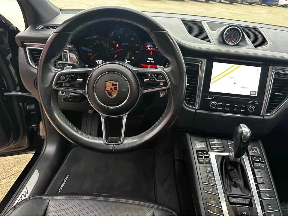 2017 Porsche Macan GTS - Image 10 of 16