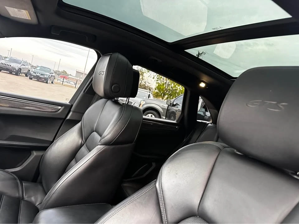 2017 Porsche Macan GTS - Image 14 of 16