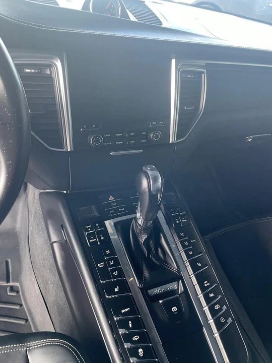 2017 Porsche Macan GTS - Image 6 of 14