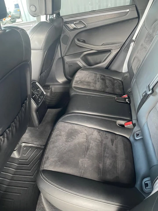 2017 Porsche Macan GTS - Image 10 of 14