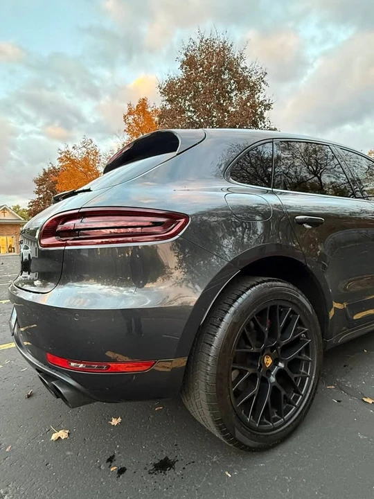 2017 Porsche Macan GTS - Image 11 of 20