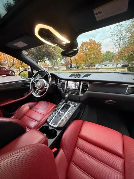 2017 Porsche Macan GTS - Image 13 of 20