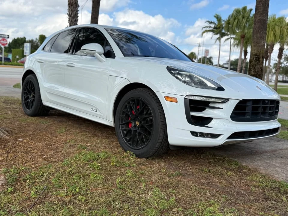2017 Porsche Macan GTS - Image 3 of 15