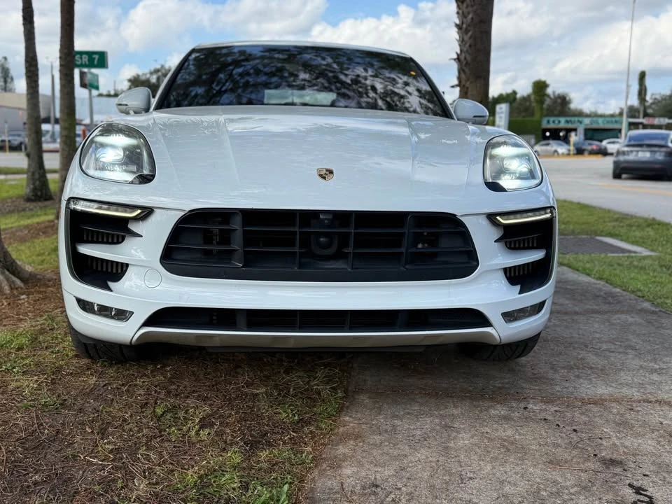 2017 Porsche Macan GTS - Image 2 of 15