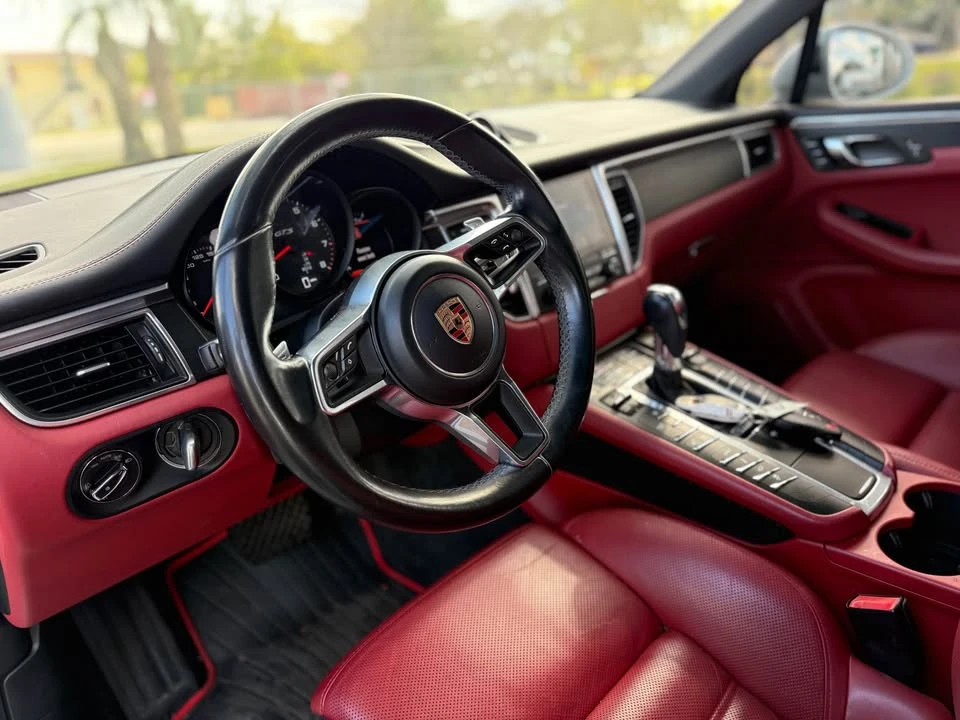 2017 Porsche Macan GTS - Image 13 of 15