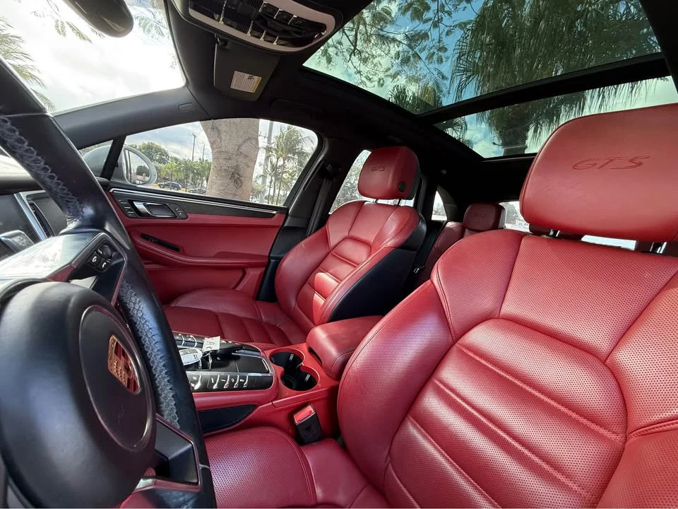 2017 Porsche Macan GTS - Image 12 of 15