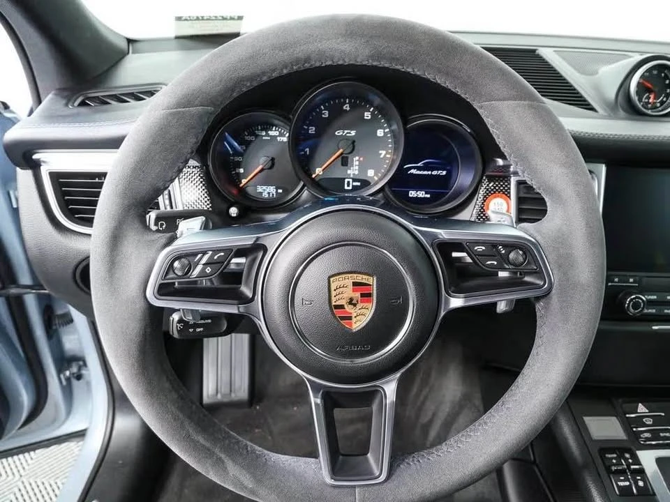 2017 Porsche Macan GTS - Image 7 of 11