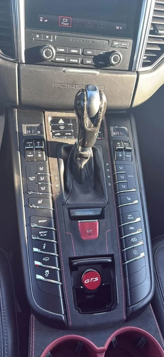 2017 Porsche Macan GTS - Image 16 of 18