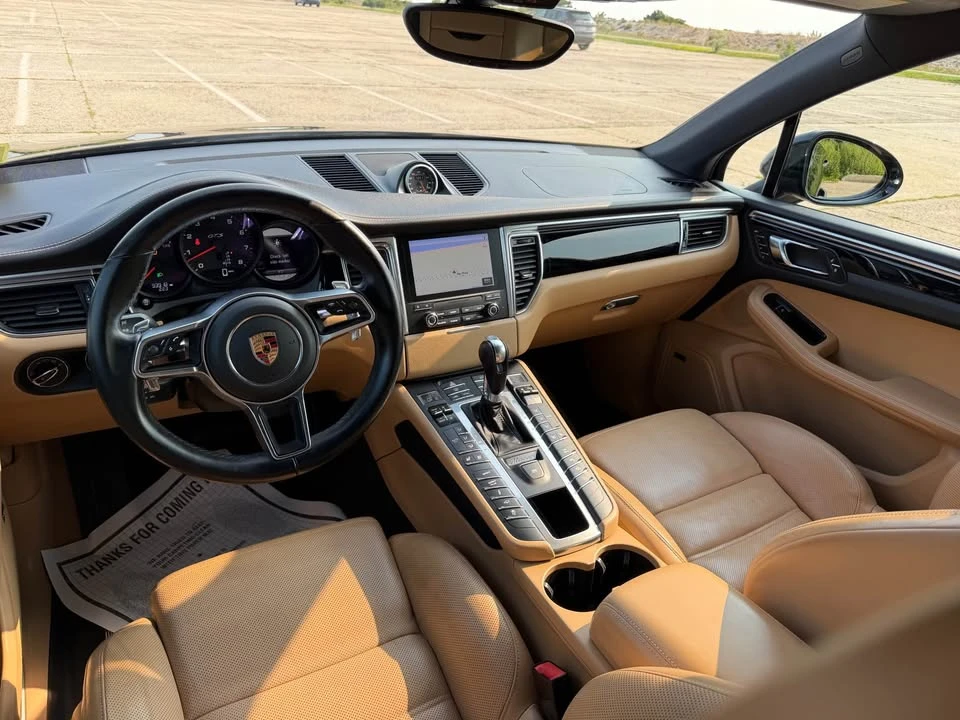 2017 Porsche Macan GTS - Image 17 of 19