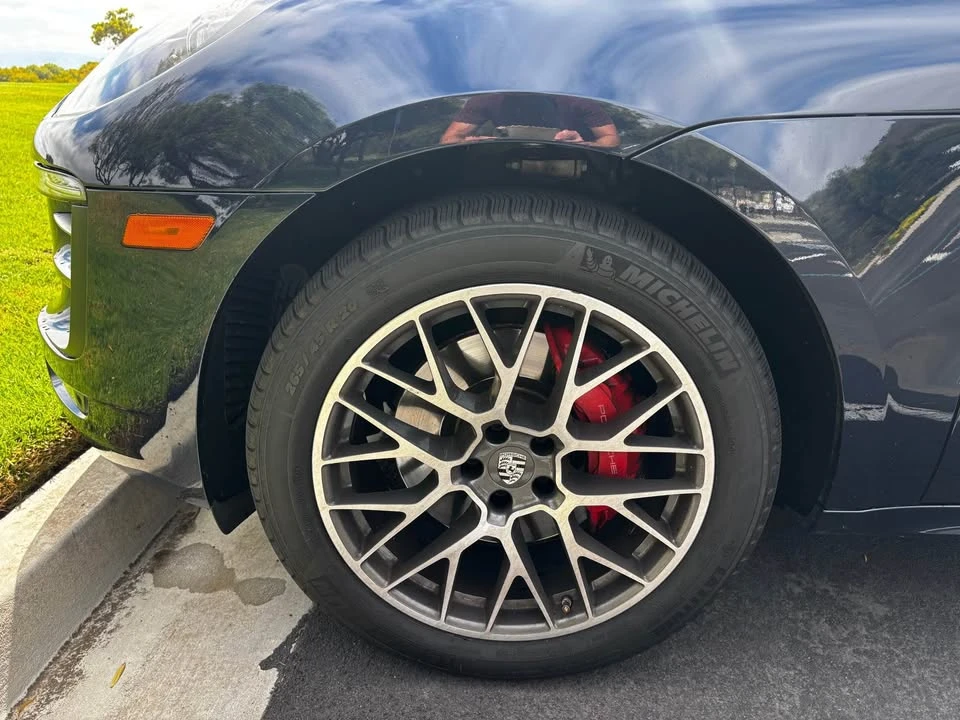 2017 Porsche Macan GTS - Image 14 of 14