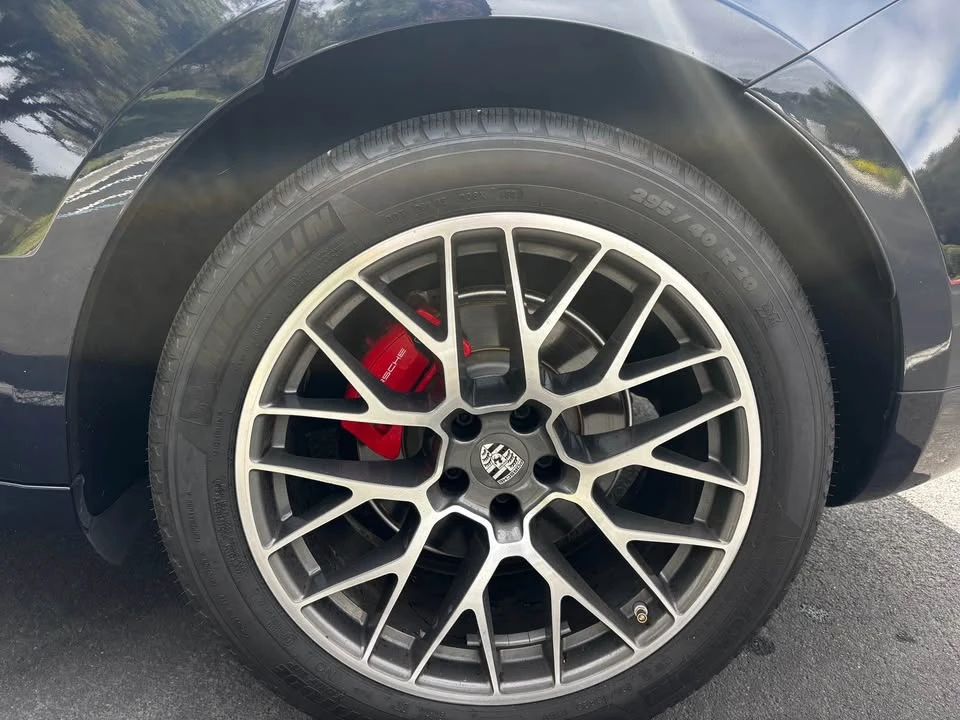 2017 Porsche Macan GTS - Image 13 of 14