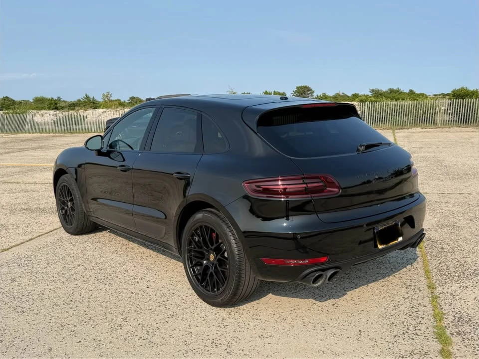 2017 Porsche Macan GTS - Image 12 of 19