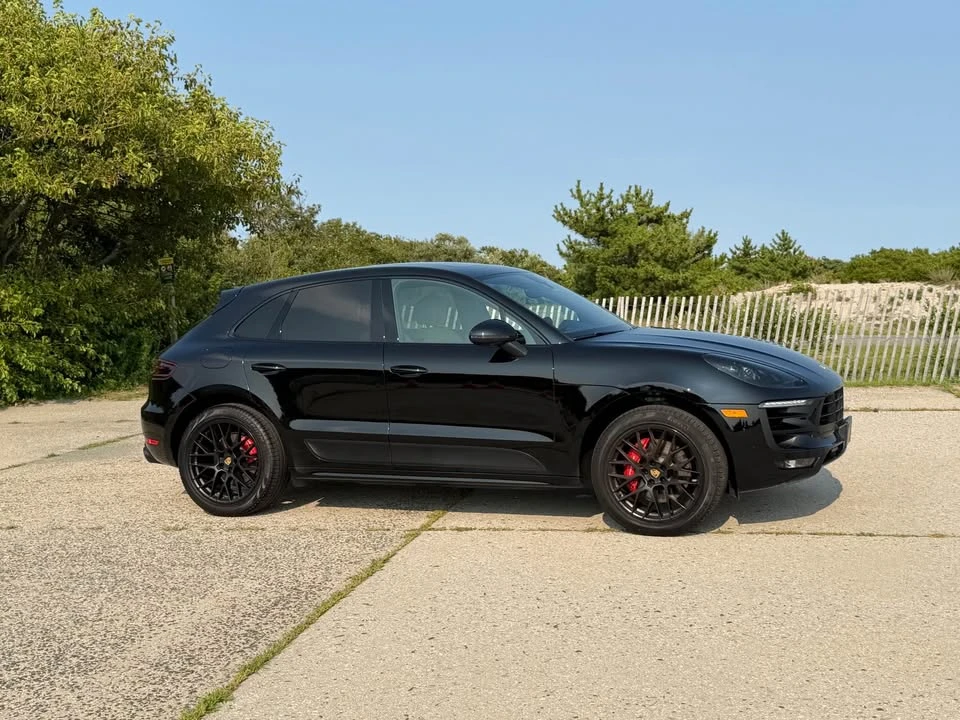 2017 Porsche Macan GTS - Image 9 of 19