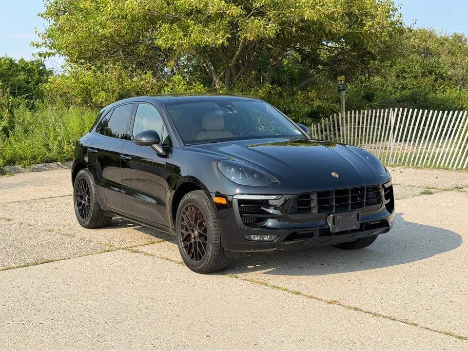 2017 Porsche Macan GTS - Image 2 of 19