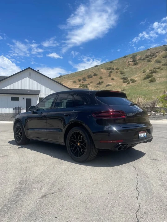 2017 Porsche Macan GTS - Image 4 of 16