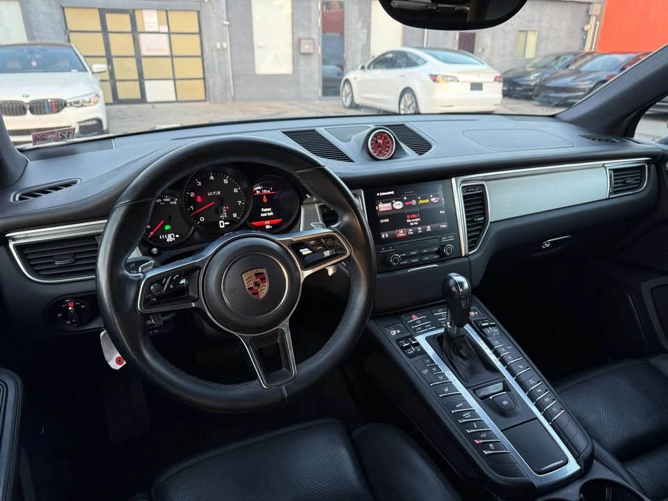 2017 Porsche Macan GTS - Image 17 of 20