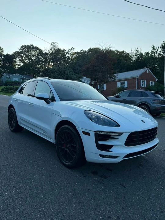 2017 Porsche Macan GTS - Image 3 of 8