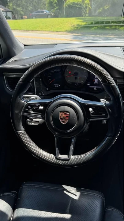 2017 Porsche Macan GTS - Image 12 of 19