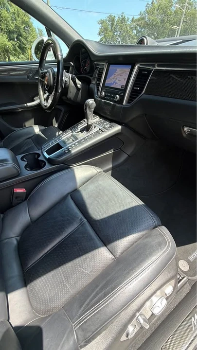 2017 Porsche Macan GTS - Image 19 of 19