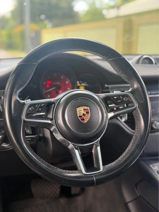 2017 Porsche Macan GTS - Image 9 of 15
