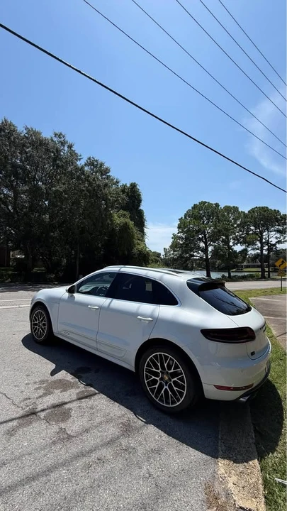 2017 Porsche Macan GTS - Image 7 of 19