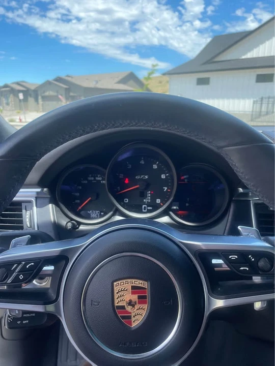 2017 Porsche Macan GTS - Image 10 of 16