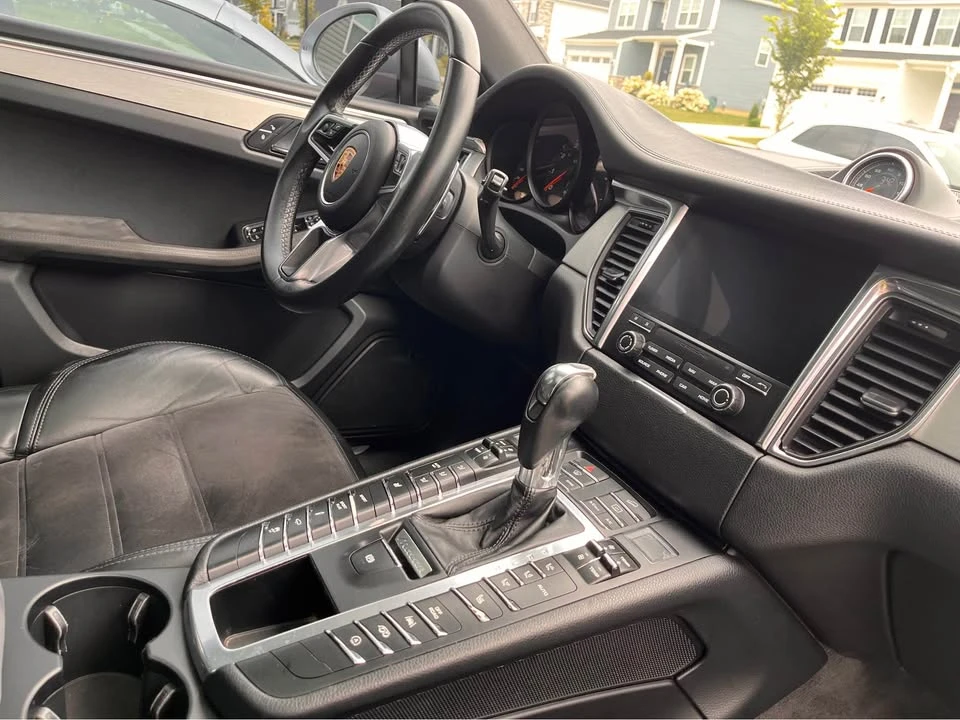 2017 Porsche Macan GTS - Image 18 of 20