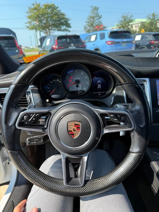 2017 Porsche Macan GTS - Image 12 of 17