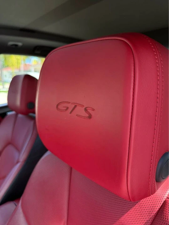 2017 Porsche Macan GTS - Image 11 of 16