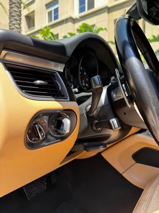 2017 Porsche Macan GTS - Image 9 of 20
