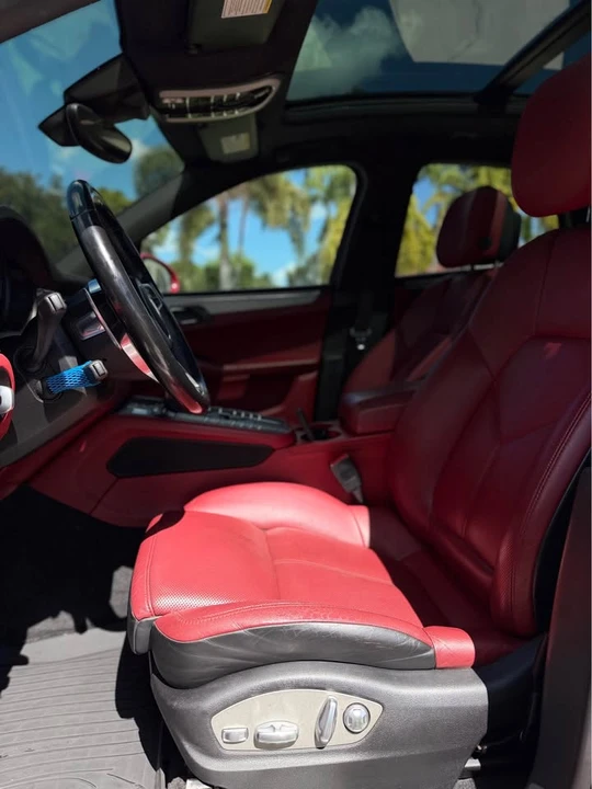 2017 Porsche Macan GTS - Image 9 of 16