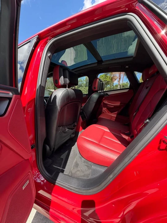 2017 Porsche Macan GTS - Image 7 of 16