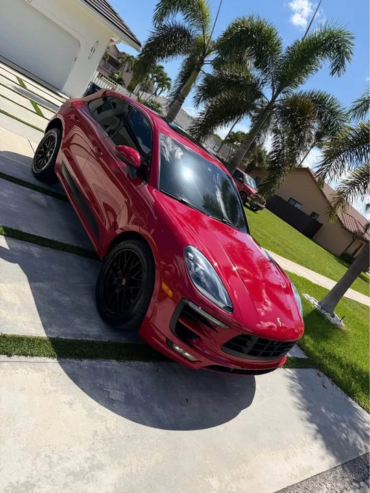 2017 Porsche Macan GTS - Image 3 of 16