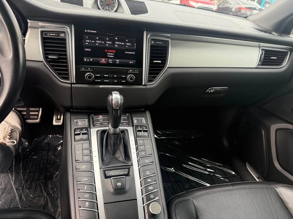 2017 Porsche Macan GTS - Image 10 of 10