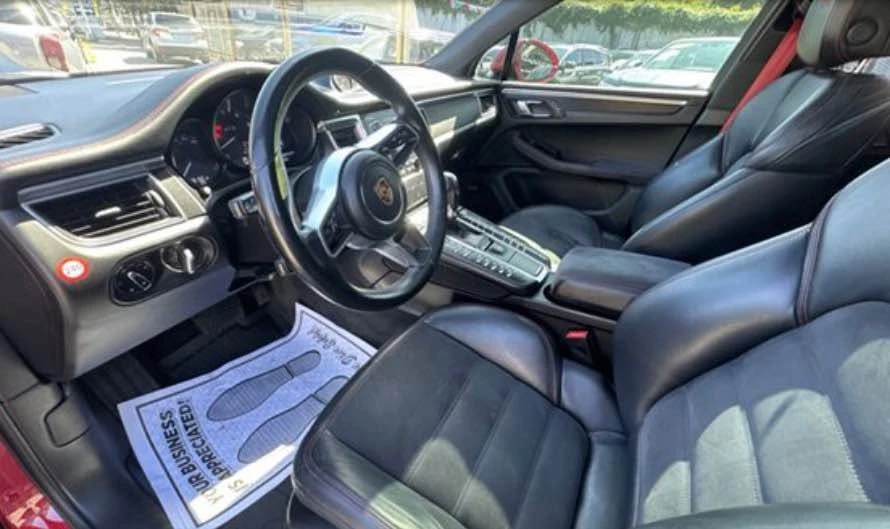2017 Porsche Macan GTS - Image 4 of 6