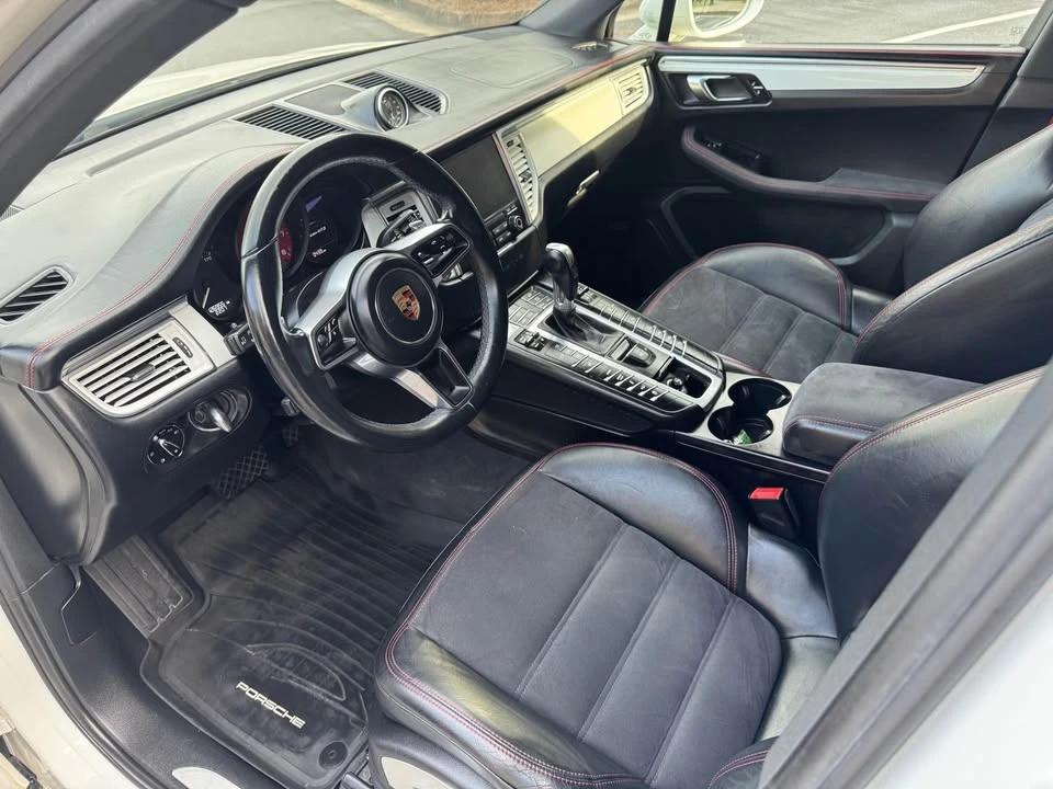 2017 Porsche Macan GTS - Image 15 of 20