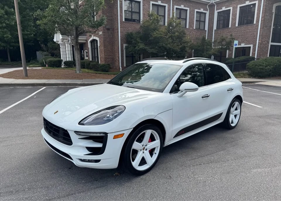 2017 Porsche Macan GTS - Image 2 of 20