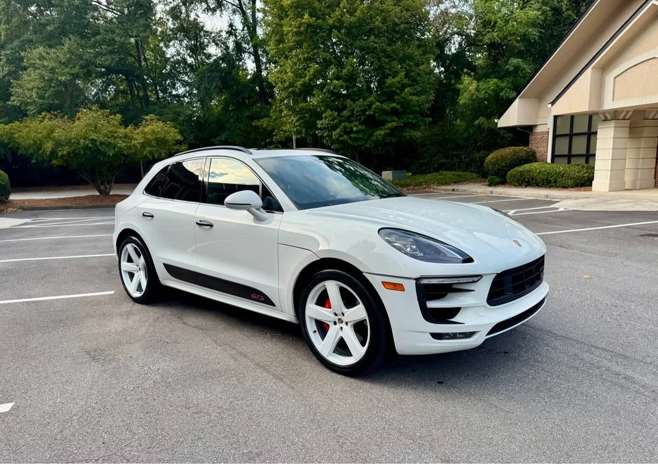 2017 Porsche Macan GTS - Image 6 of 20