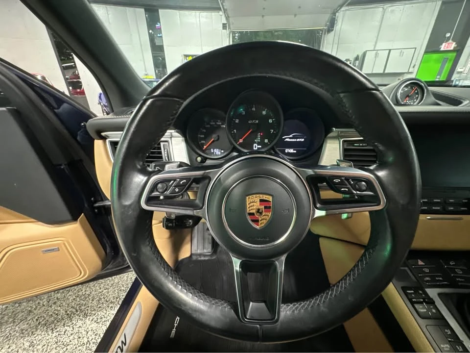 2017 Porsche Macan GTS - Image 14 of 19