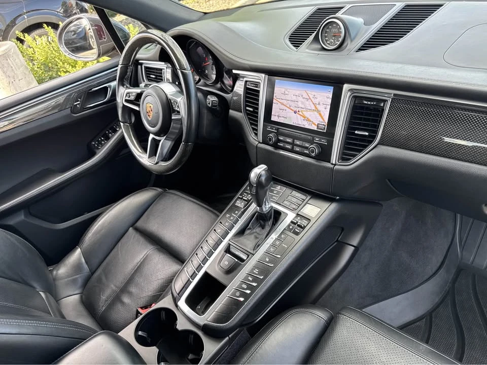 2017 Porsche Macan GTS - Image 17 of 20