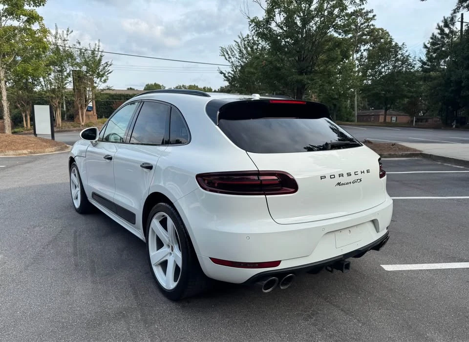 2017 Porsche Macan GTS - Image 10 of 20