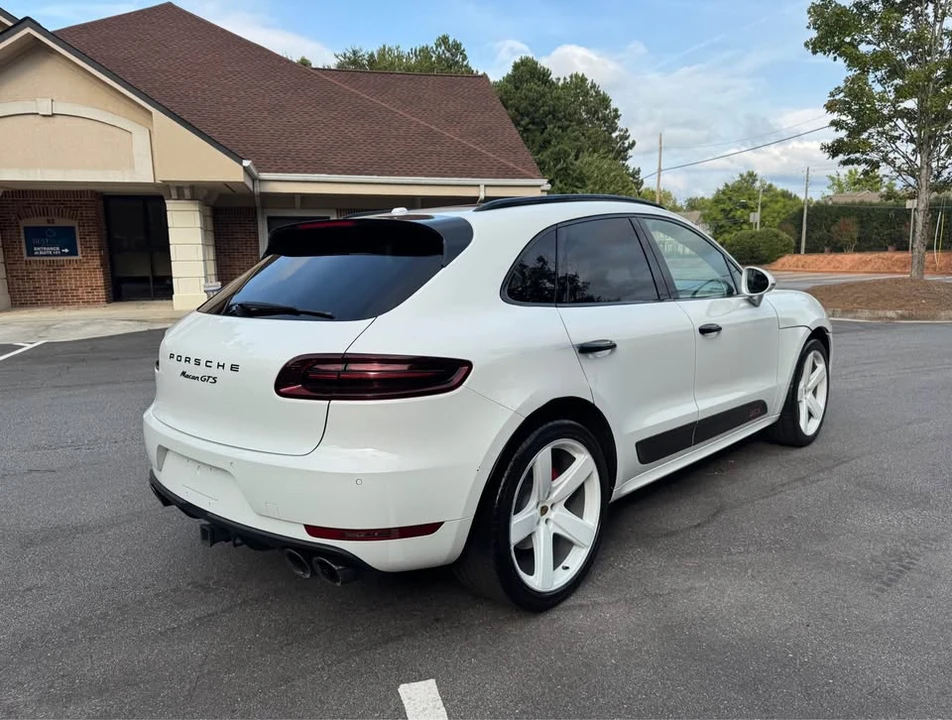 2017 Porsche Macan GTS - Image 8 of 20