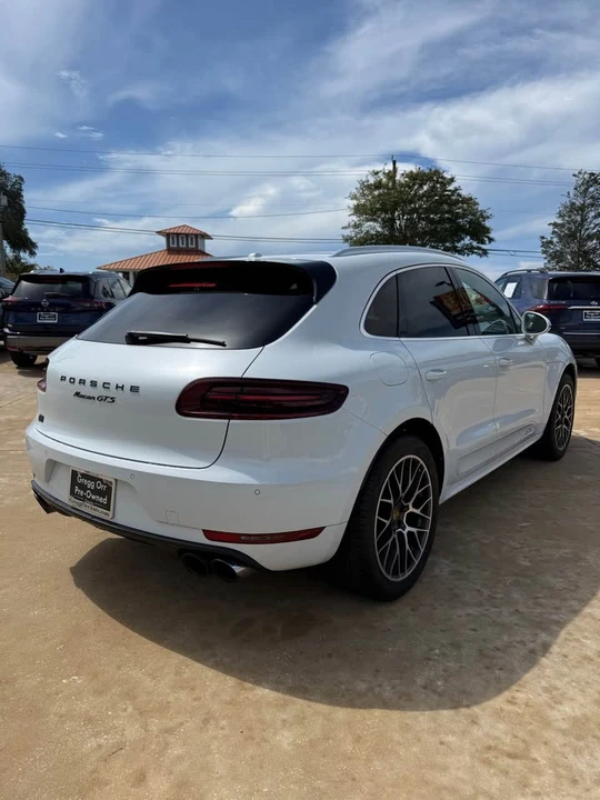 2017 Porsche Macan GTS - Image 5 of 19