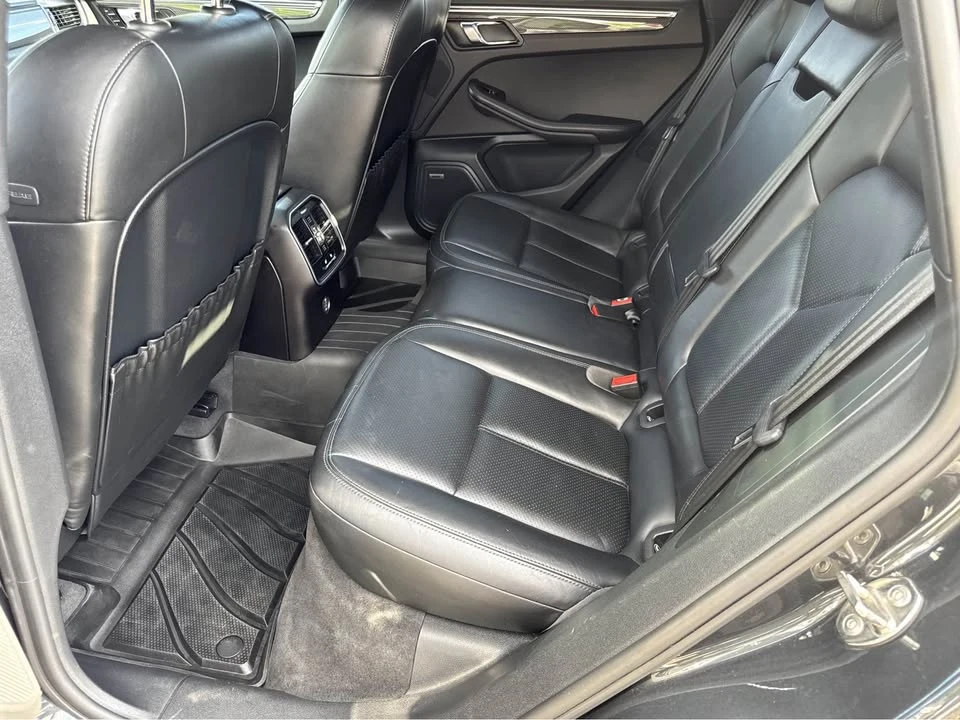 2017 Porsche Macan GTS - Image 10 of 20