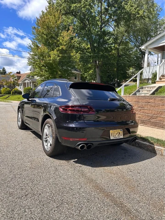 2017 Porsche Macan GTS - Image 2 of 10