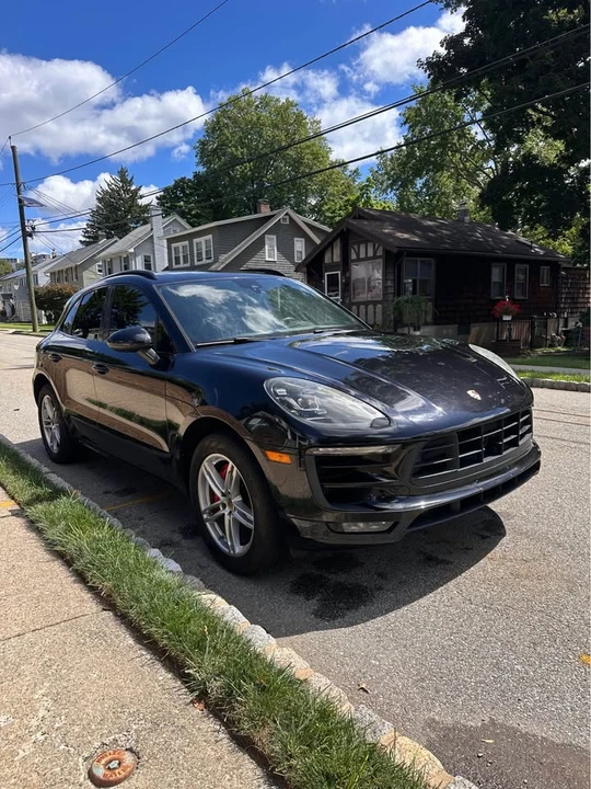 2017 Porsche Macan GTS - Image 5 of 10