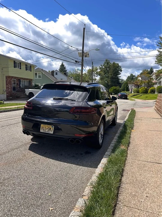 2017 Porsche Macan GTS - Image 4 of 10