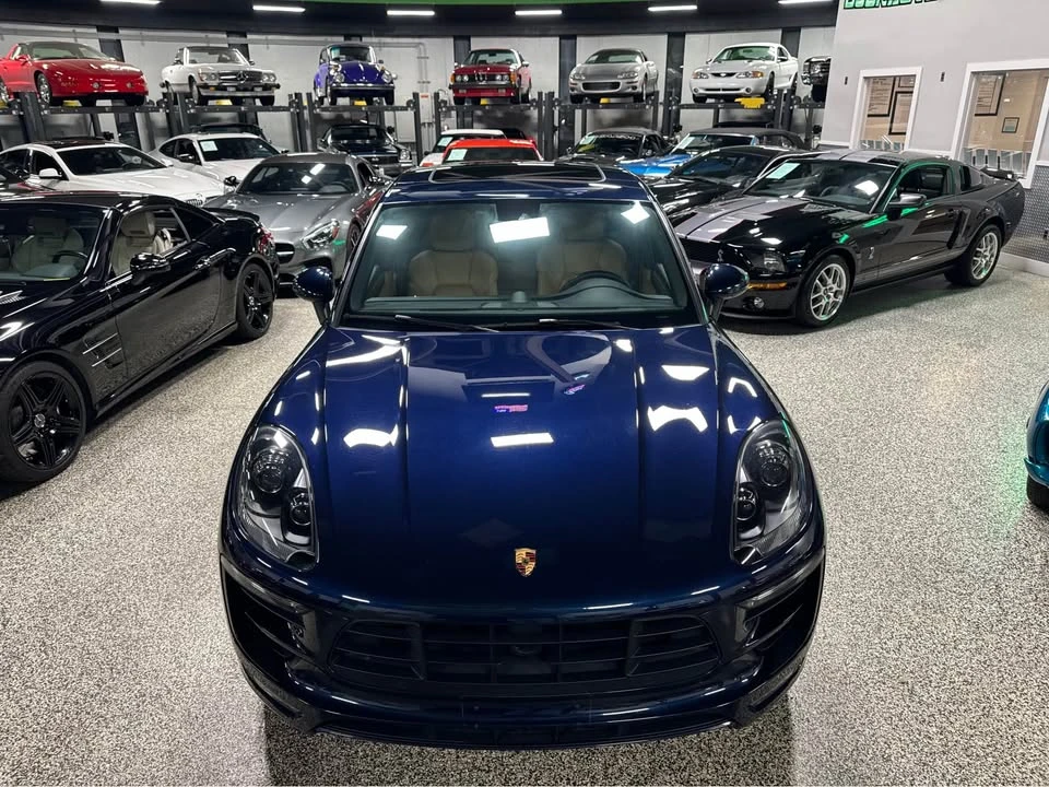 2017 Porsche Macan GTS - Image 9 of 19
