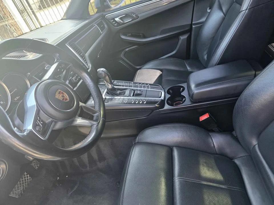 2017 Porsche Macan GTS - Image 5 of 7